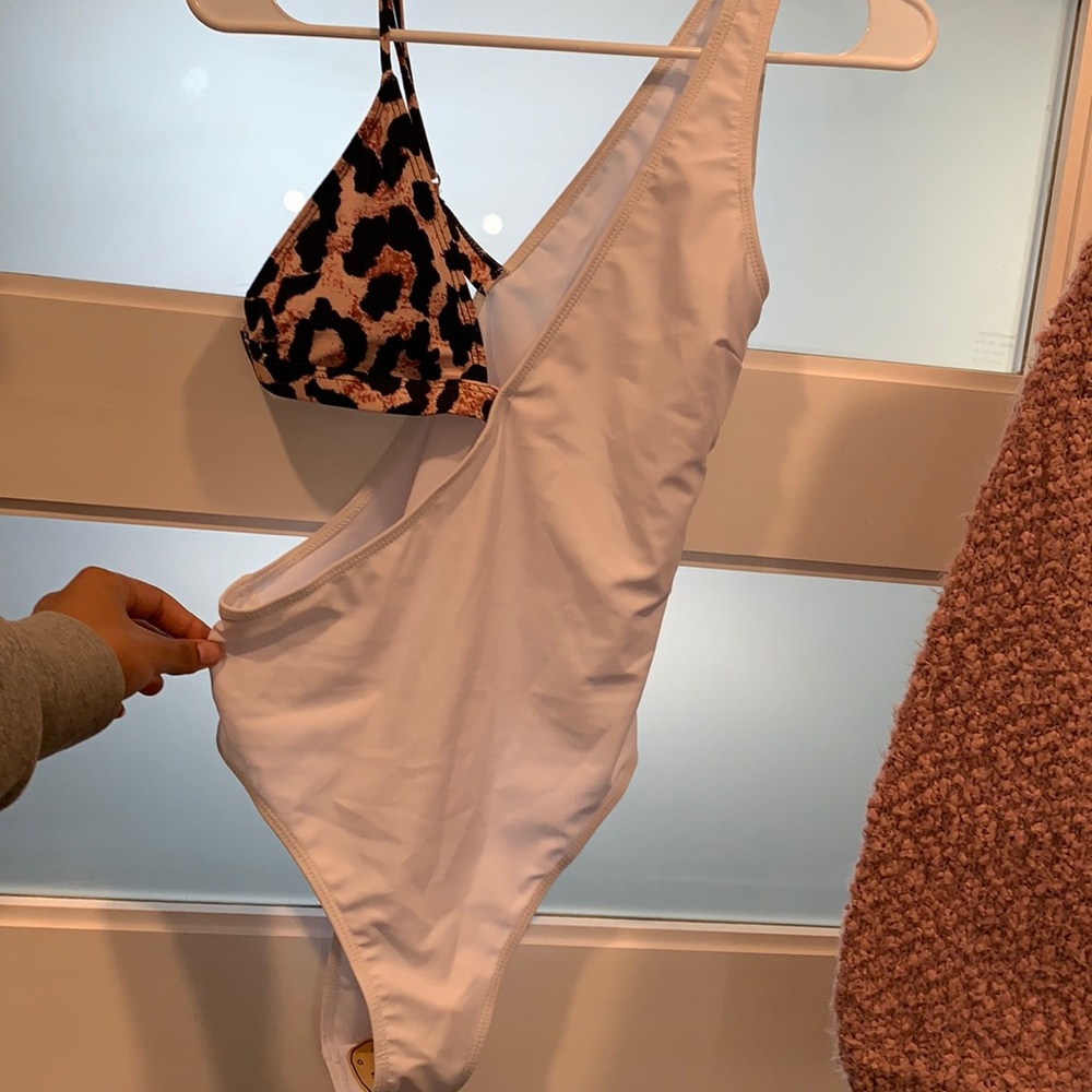 Leopard print cut out one piece swimsuit